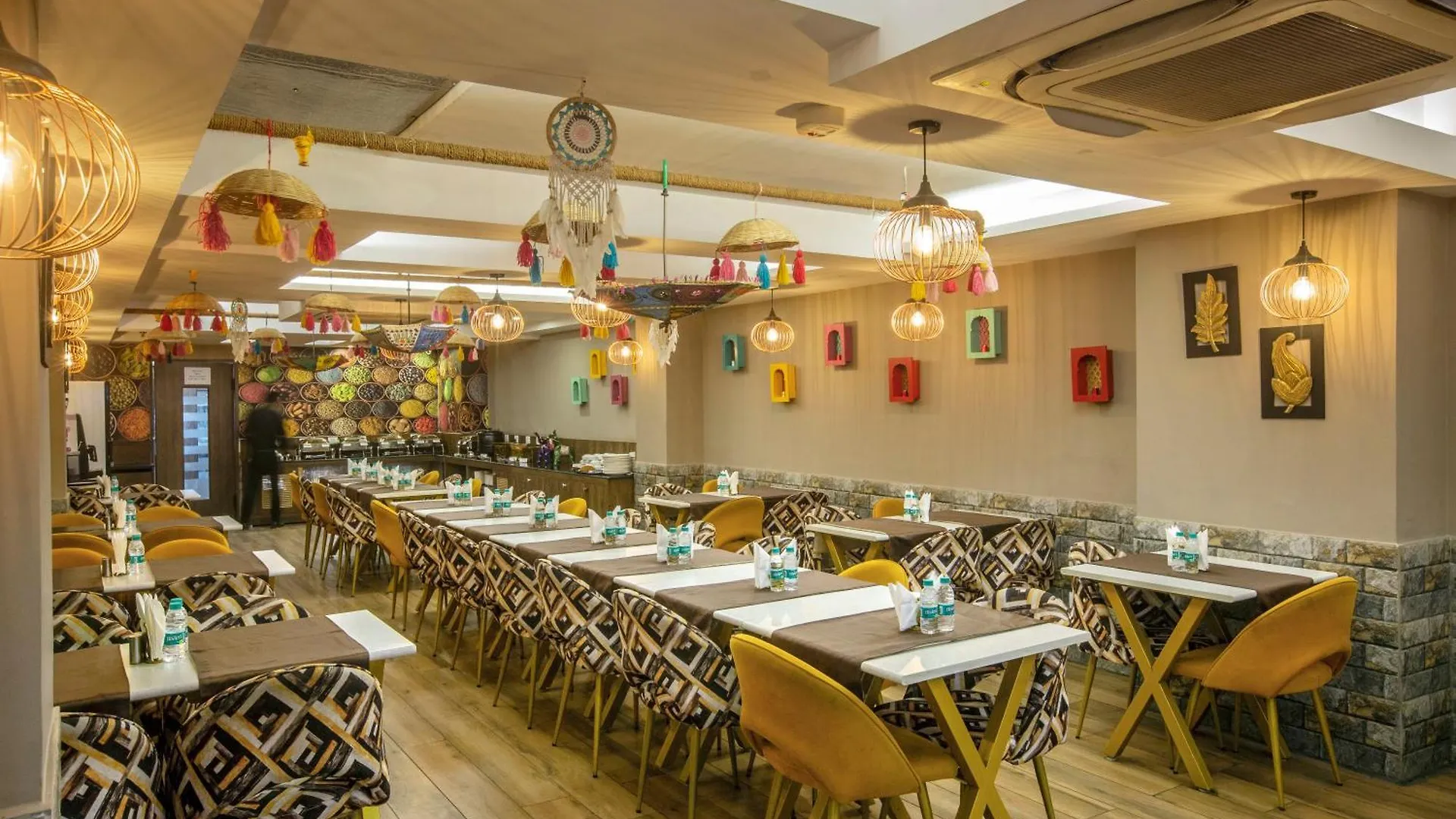 Hotel Oxmo Delhi Airport With Free Airport Transsfer New Delhi 4*,  India
